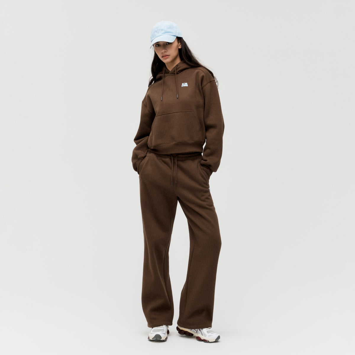 W'S ESSENTIAL BRUSHED HOODIE - DARK BROWN