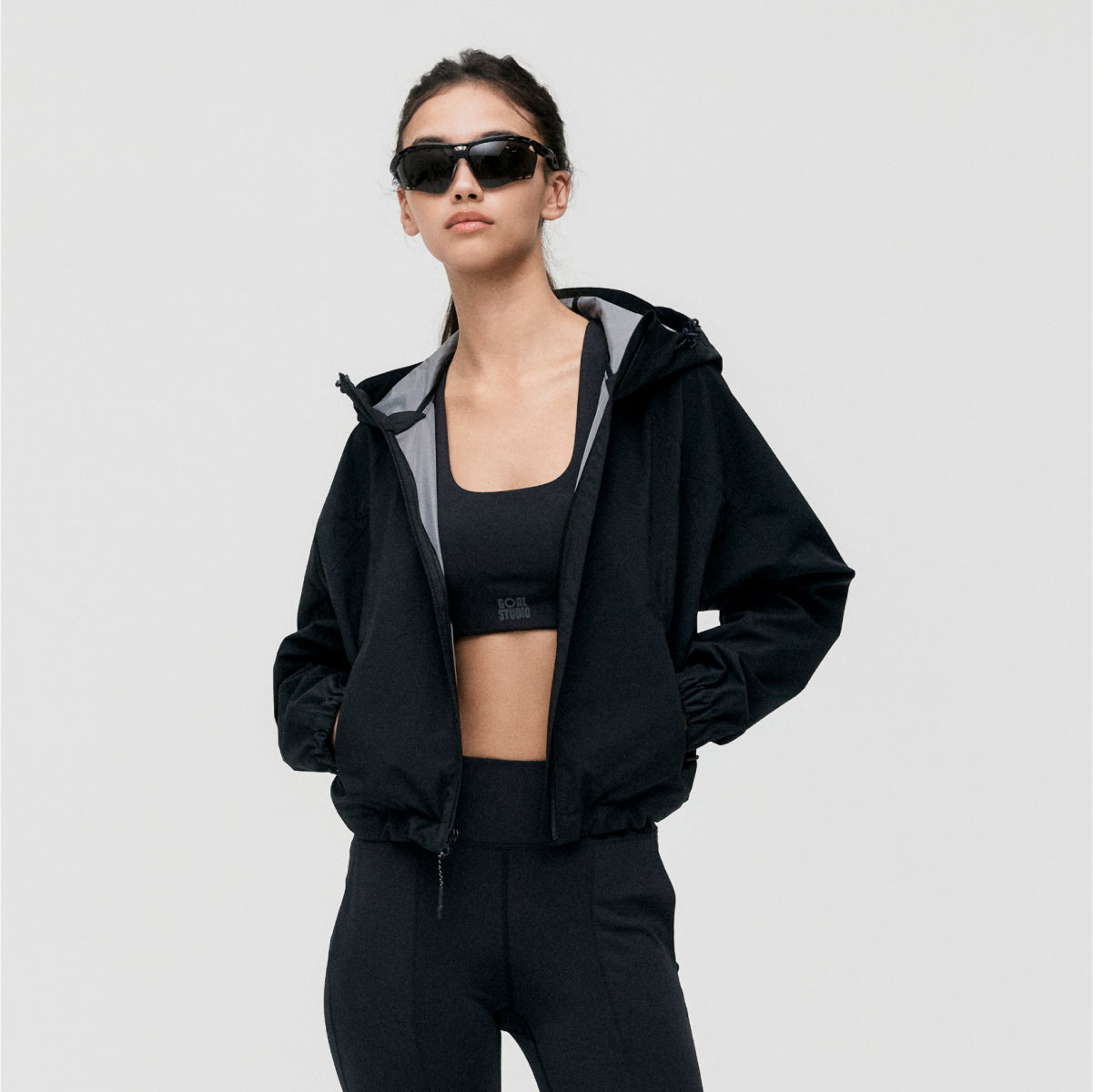 W'S 3LAYER CROPPED ACTIVE JACKET - BLACK