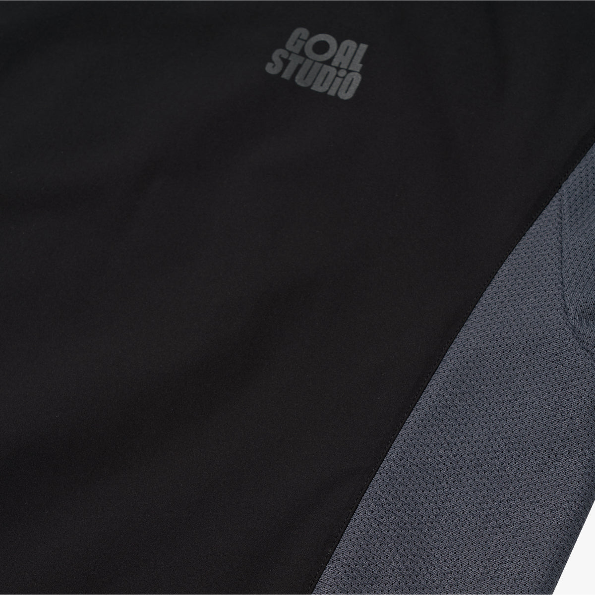 ESSENTIAL STRETCH WIND PULLOVER - BLACK