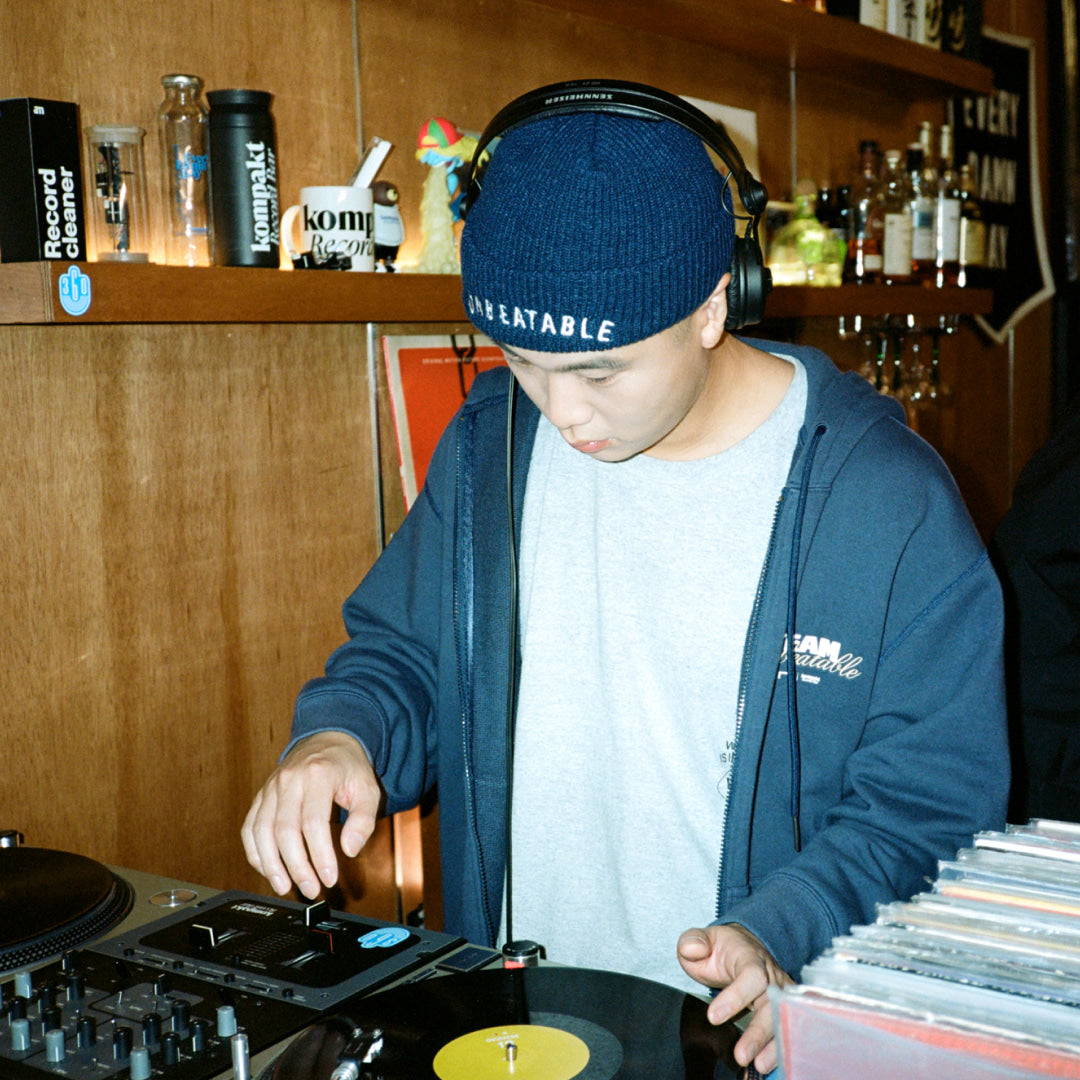 ゴールスタジオ KOMPAKT RECORD コラボ ビーニー ネイビー
