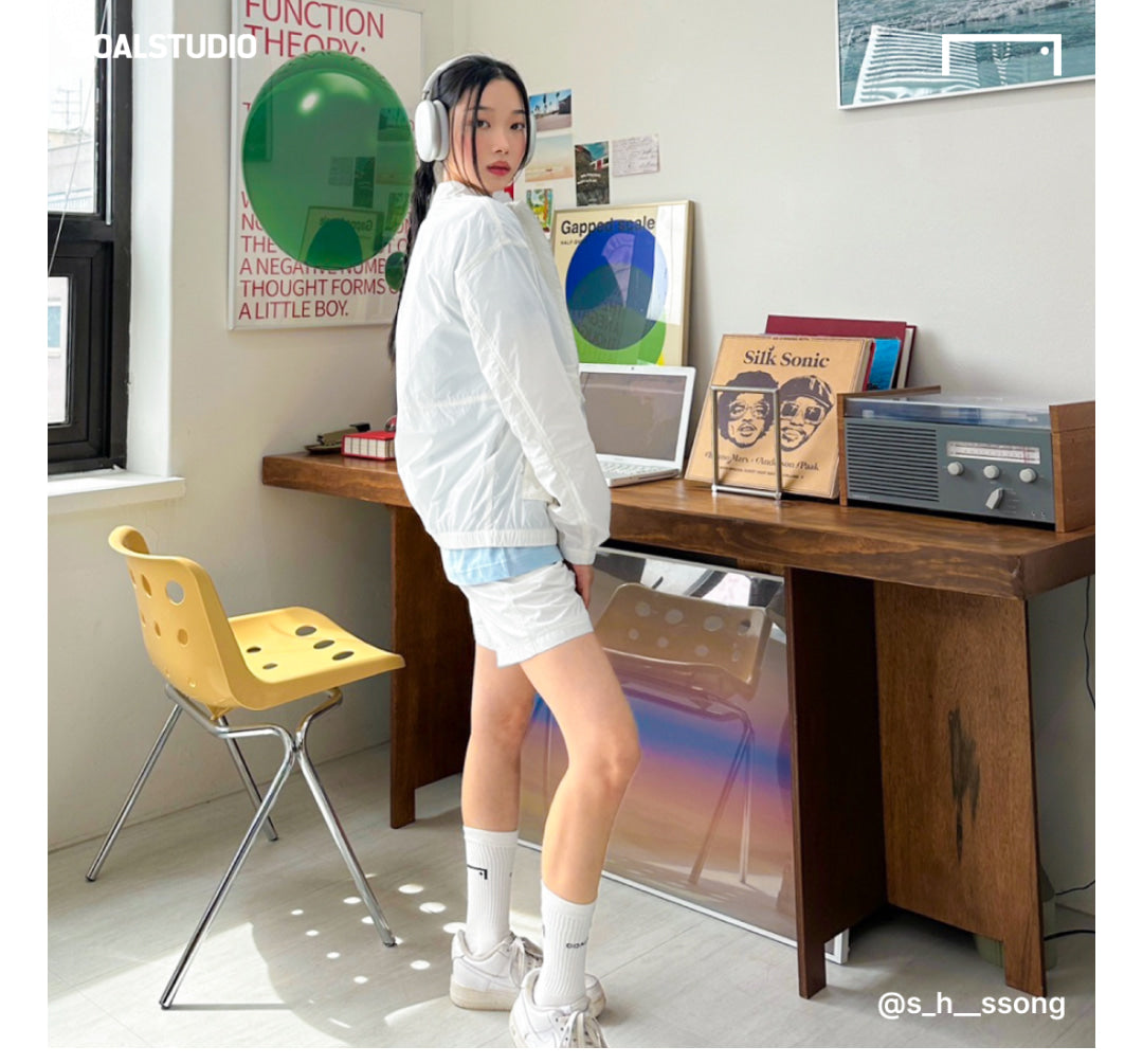 ゴールスタジオ エッセンシャル ウーブン ショーツ ブラック