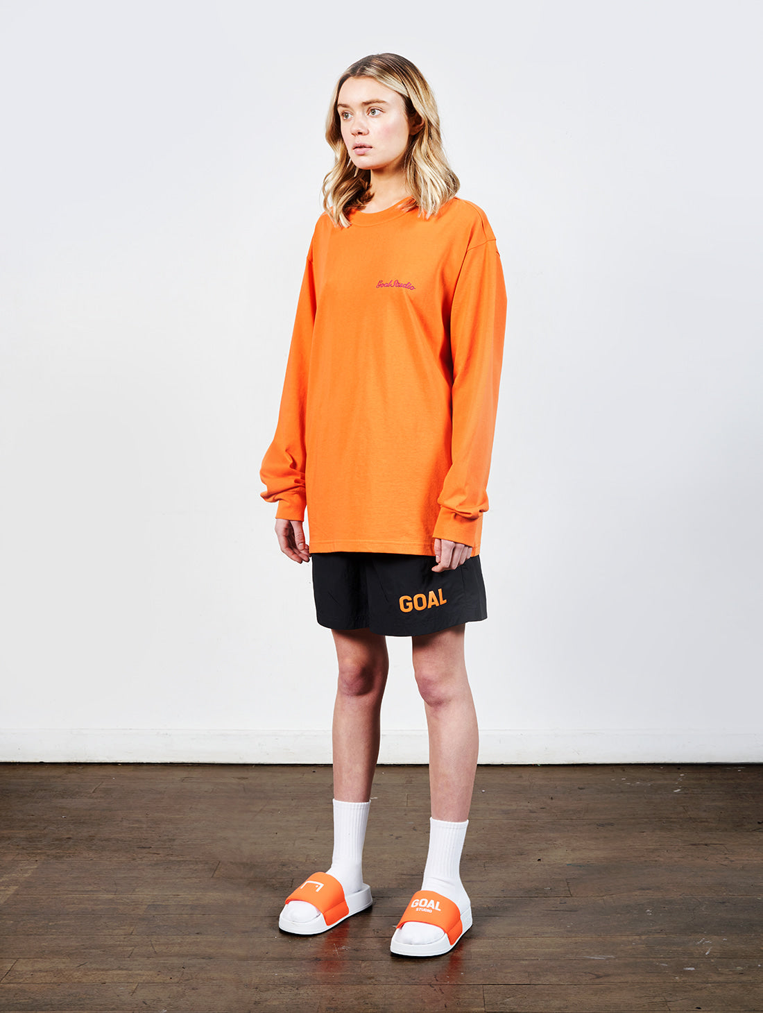 ゴールスタジオ ハートボール グラフィック ロングスリーブ Tシャツ オレンジ