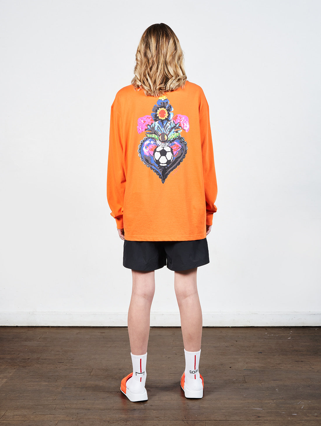 ゴールスタジオ ハートボール グラフィック ロングスリーブ Tシャツ オレンジ