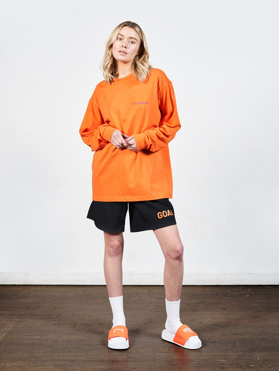 ゴールスタジオ ハートボール グラフィック ロングスリーブ Tシャツ オレンジ