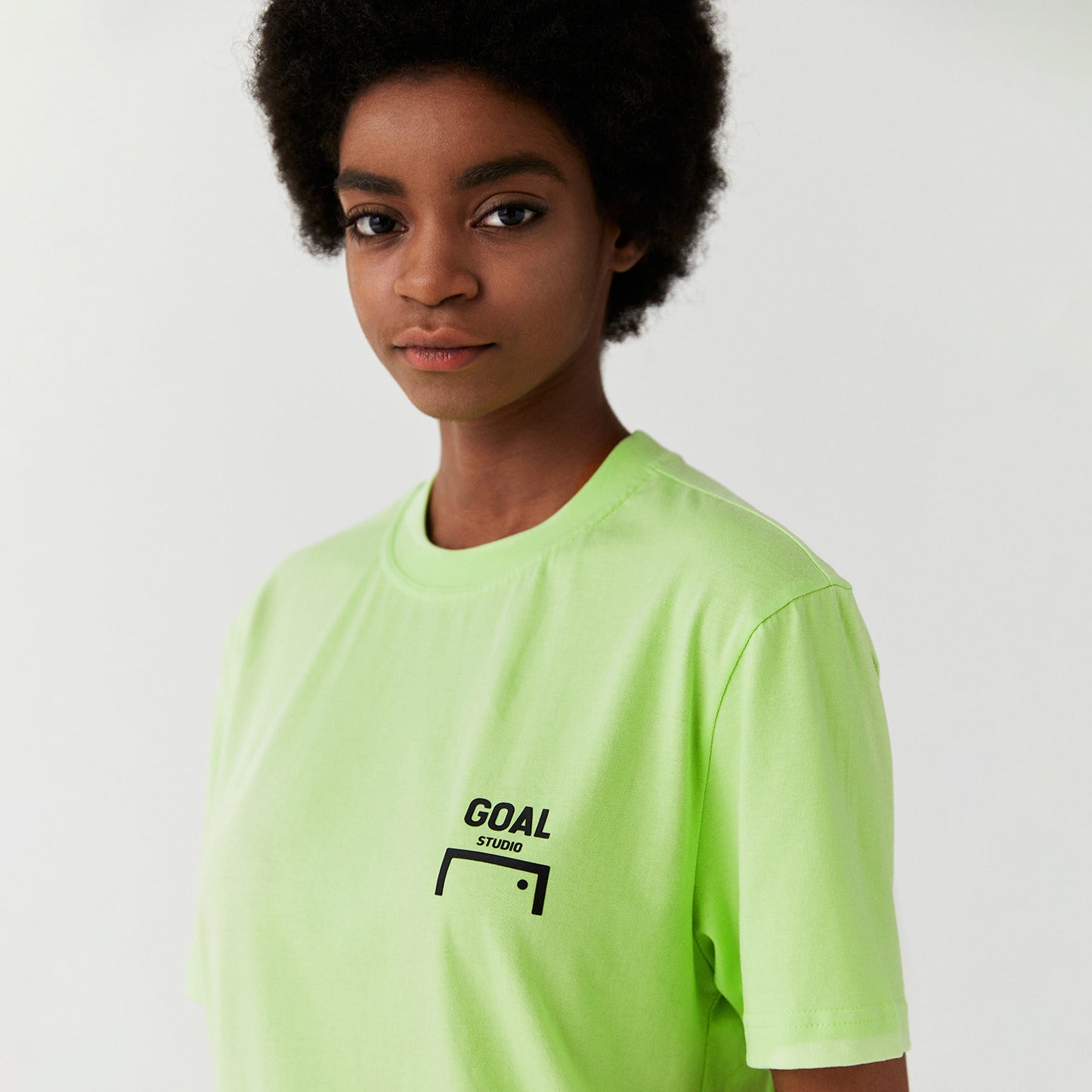 ゴールスタジオ レギュラーフィット ロゴ 半袖 Tシャツ ライム