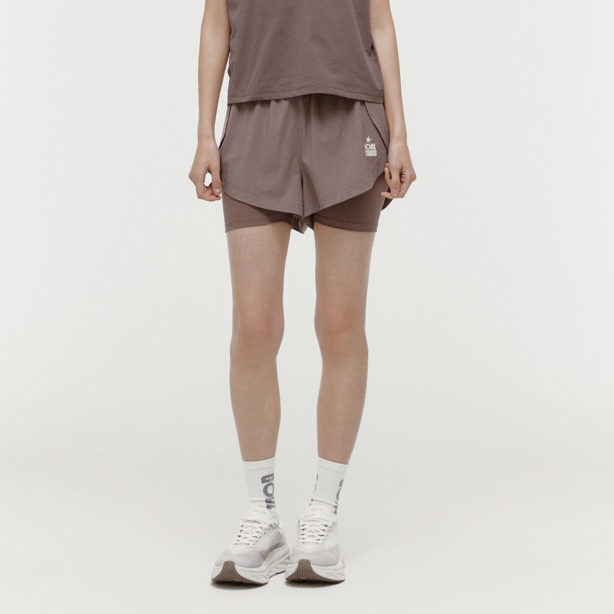 W'S 2" RUNNING SHORTS - BROWN