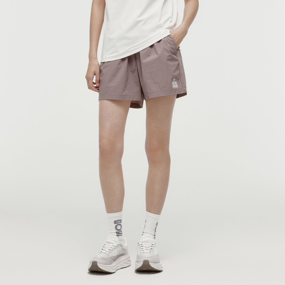 W'S ESSENTIAL STRETCH SHORTS - BROWN