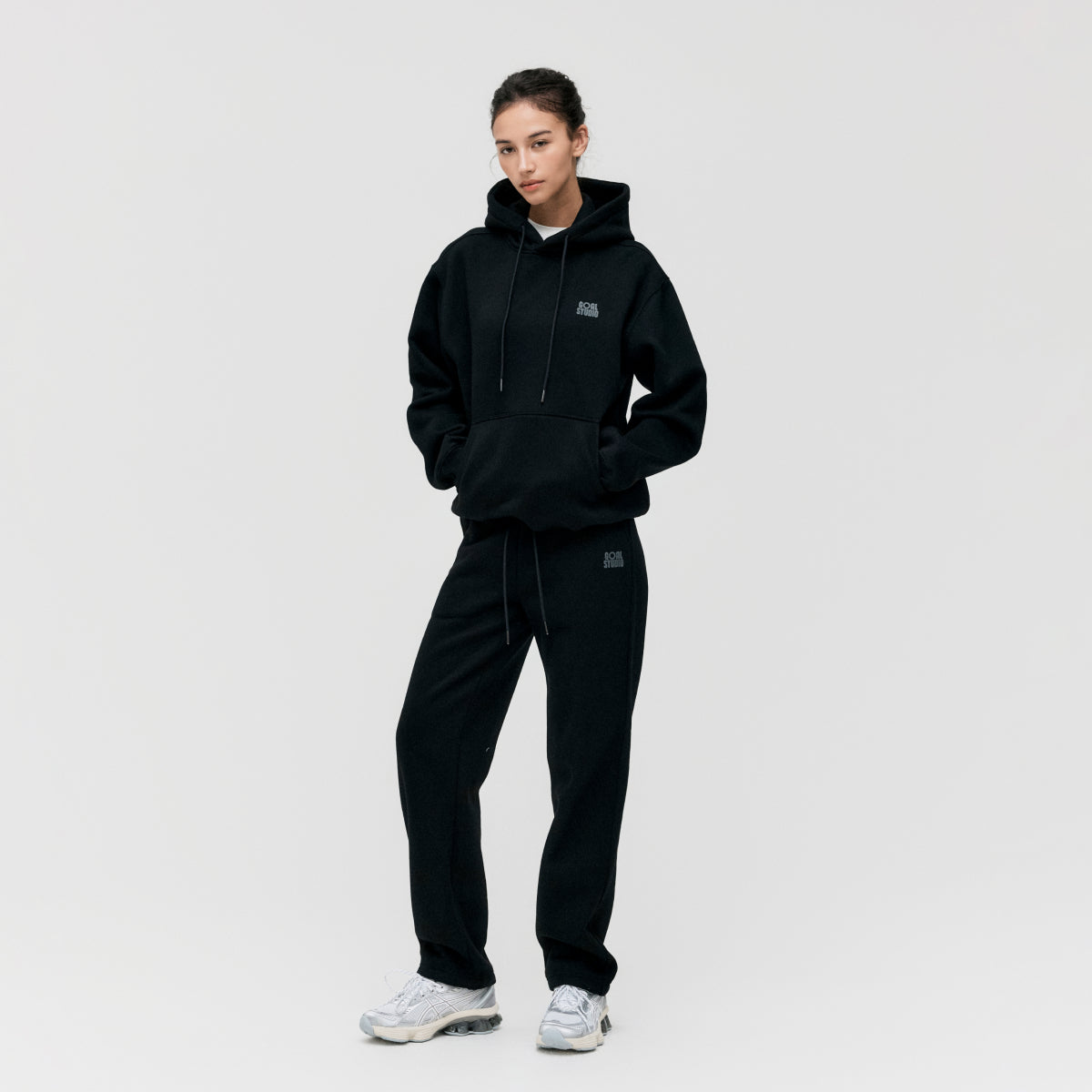 ESSENTIAL BRUSHED HOODIE - BLACK