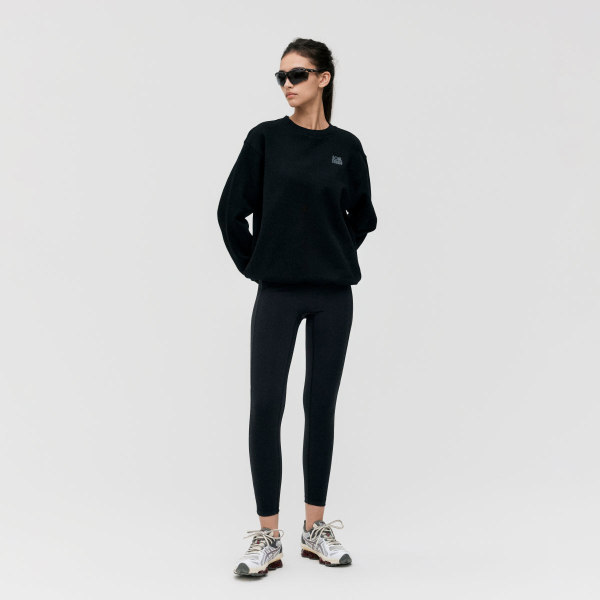 ESSENTIAL BRUSHED SWEAT - BLACK