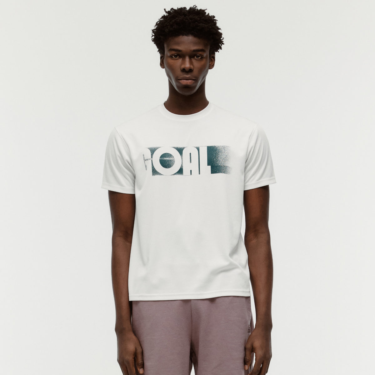 ACTIVE FRONT GOAL LOGO TEE - OFF WHITE