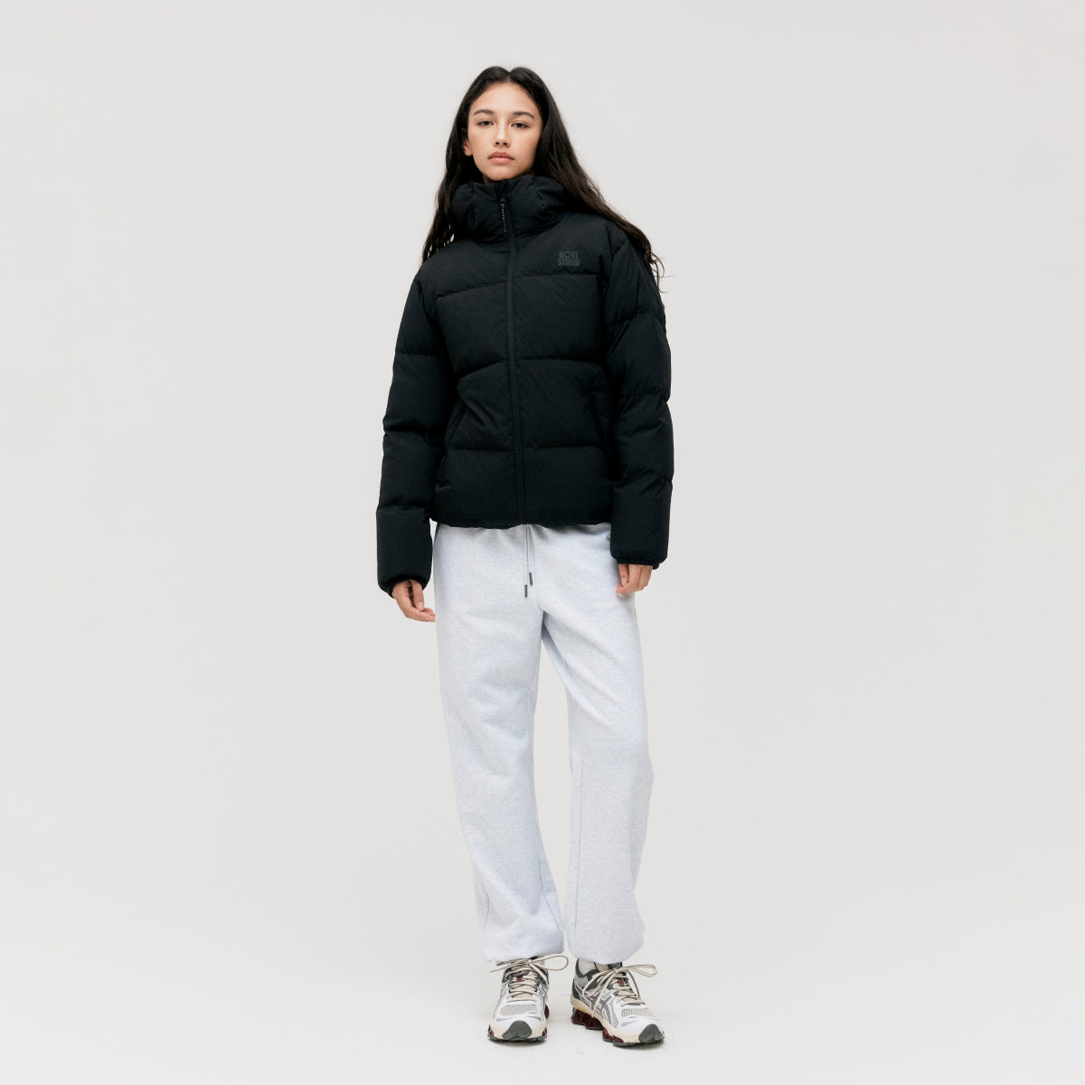 ESSENTIAL HOODED PUFFER DOWN JACKET - BLACK