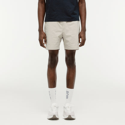 M'S ESSENTIAL STRETCH SHORTS - BEIGE