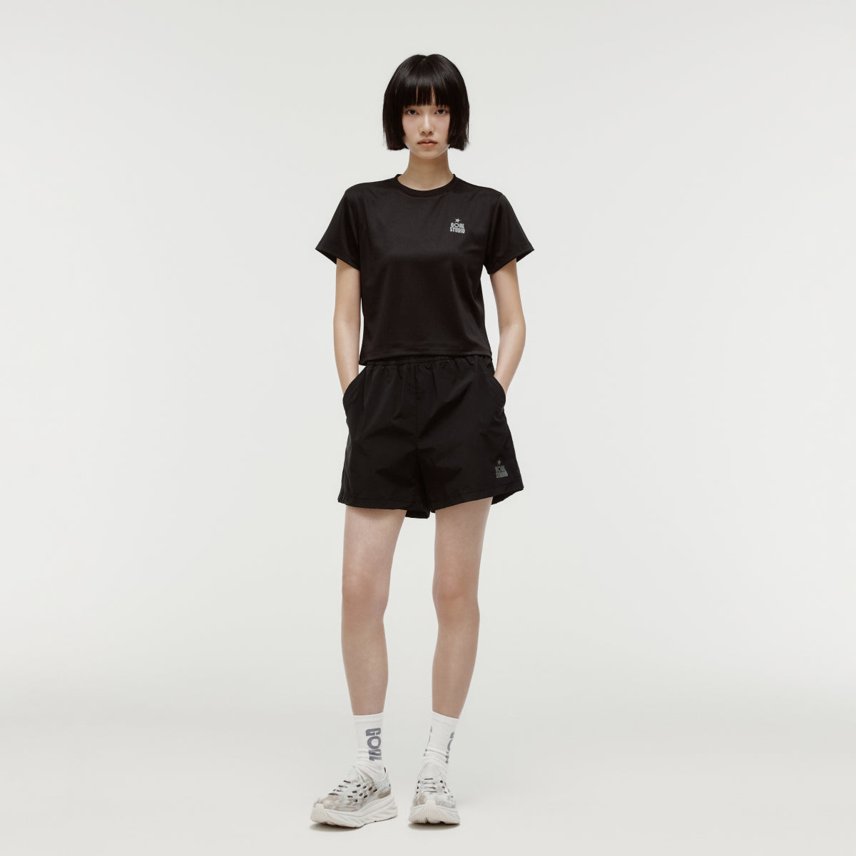 W'S ESSENTIAL STRETCH SHORTS - BLACK
