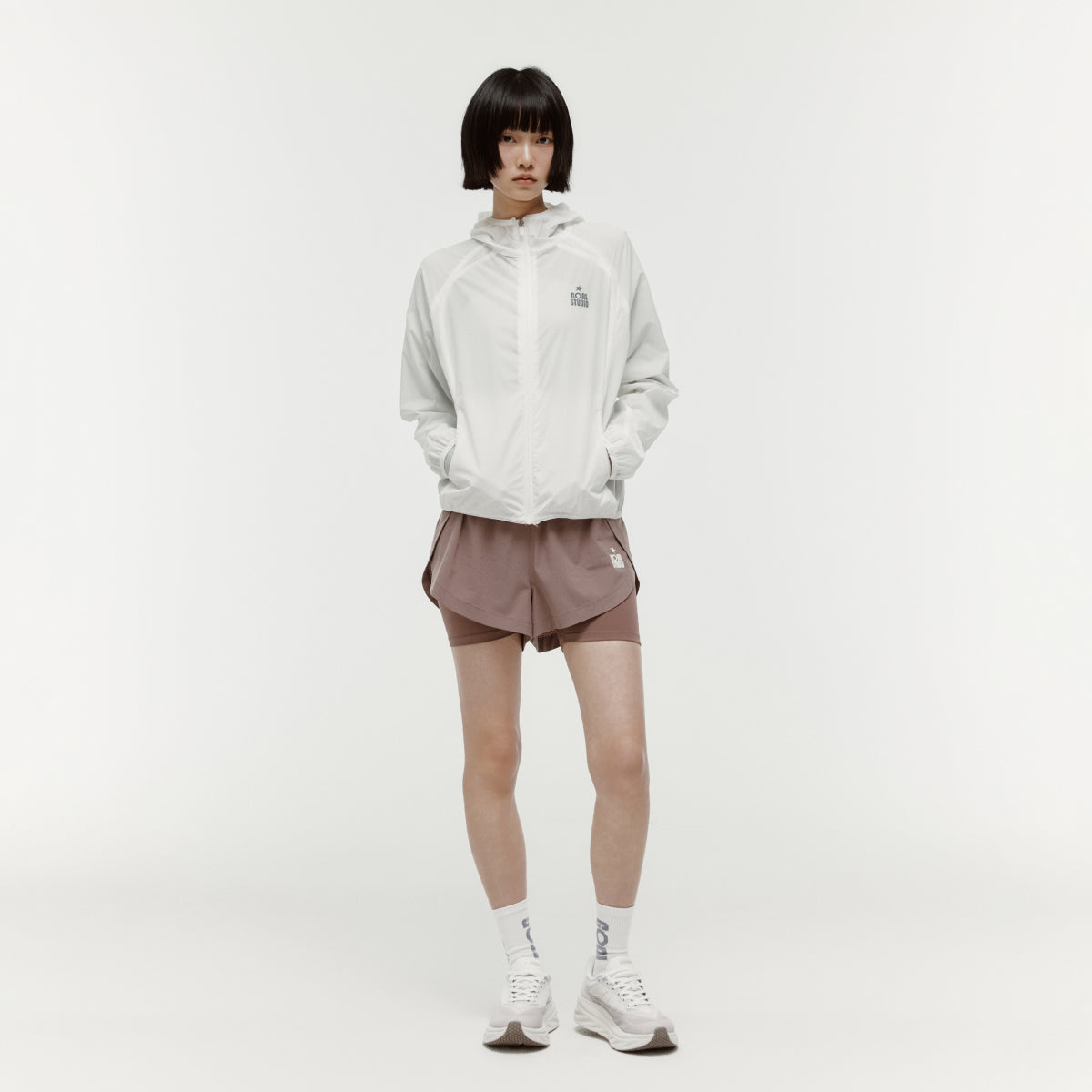 W'S ESSENTIAL SUPER LIGHT JACKET - OFF WHITE