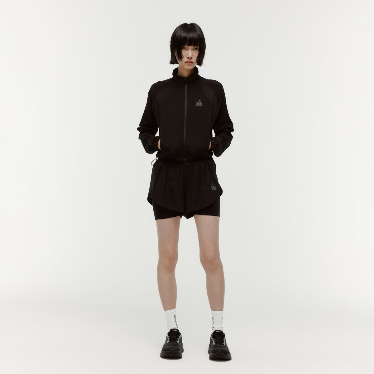 W'S PUNCHING LIGHT JACKET - BLACK