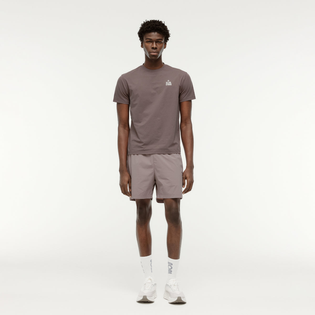 M'S ESSENTIAL STRETCH SHORTS - BROWN