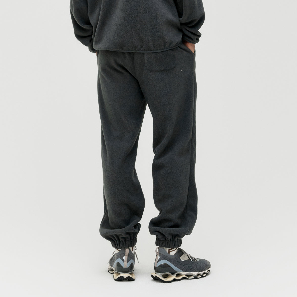 ESSENTIAL MICROFLEECE JOGGER - CHARCOAL