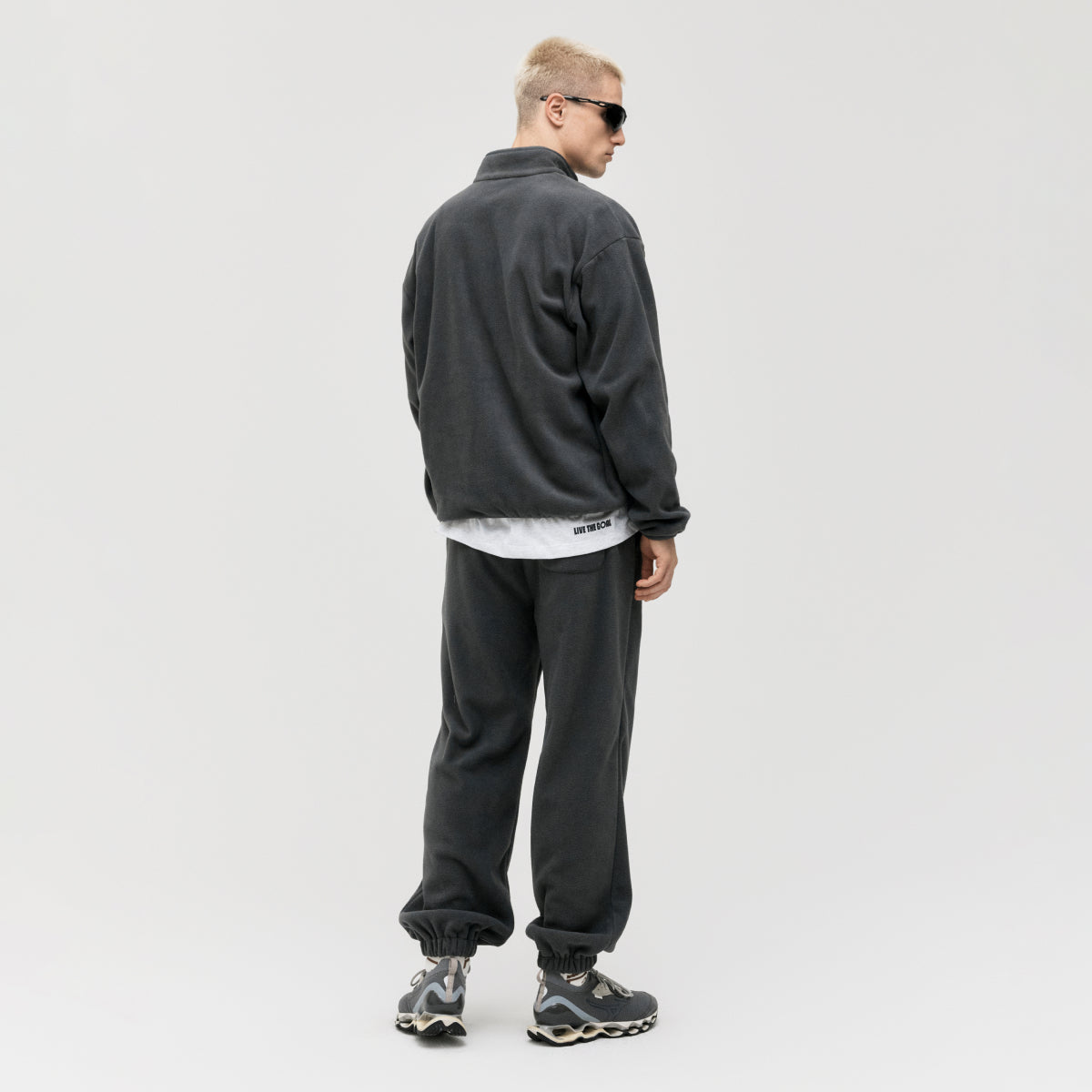 ESSENTIAL MICROFLEECE QUARTER ZIP-UP TEE - CHARCOAL