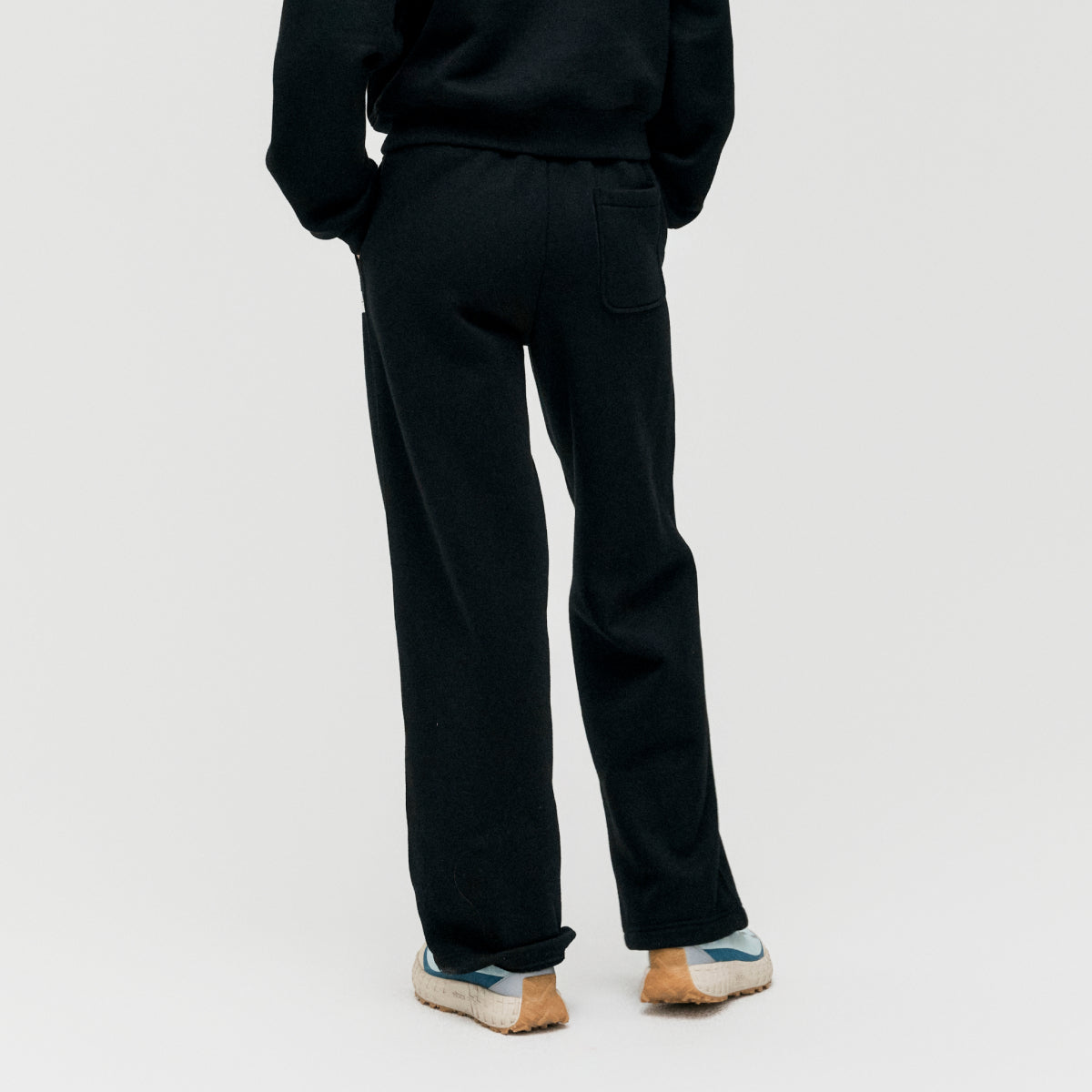 W'S ESSENTIAL BRUSHED PANTS - BLACK