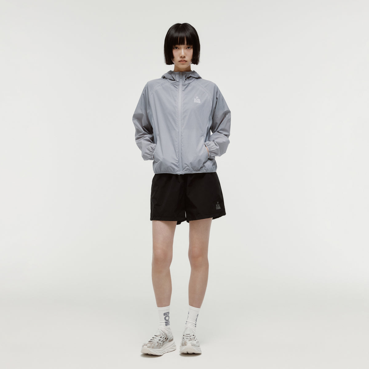 W'S ESSENTIAL SUPER LIGHT JACKET - LIGHT GREY
