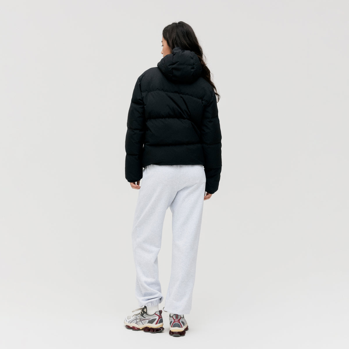 ESSENTIAL HOODED PUFFER DOWN JACKET - BLACK