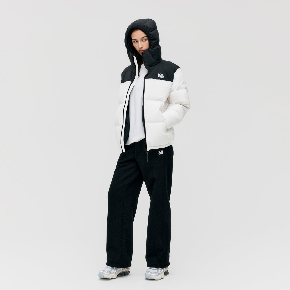 ESSENTIAL HOODED PUFFER DOWN JACKET - OFF WHITE