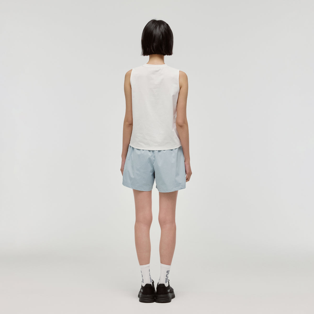 W'S ESSENTIAL AIRDRY SLEEVELESS - OFF WHITE