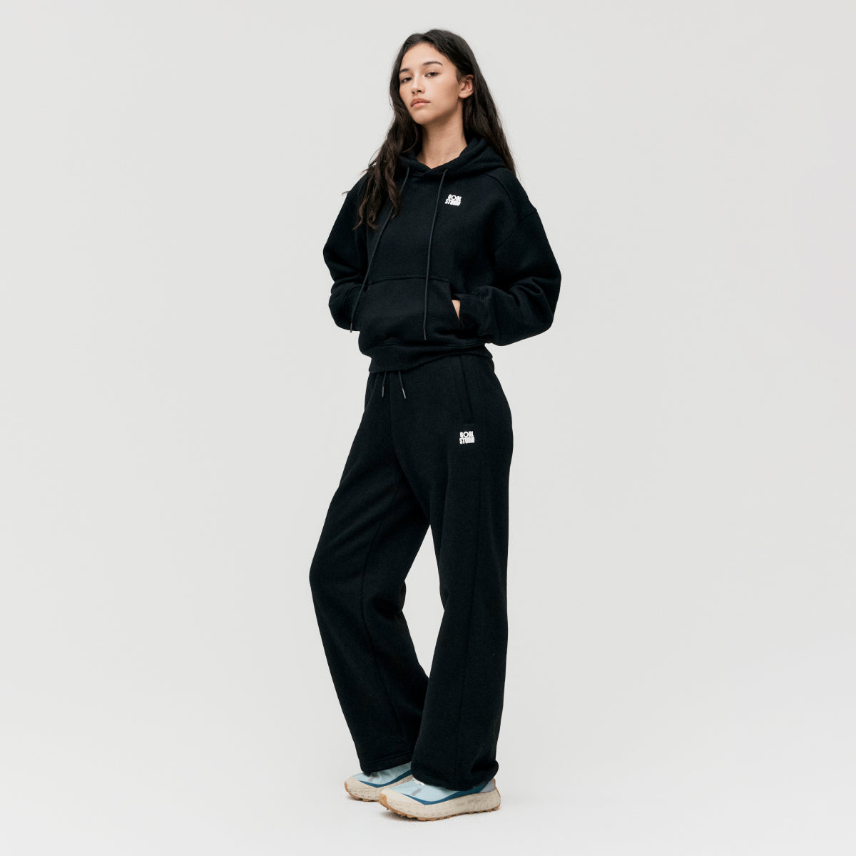 W'S ESSENTIAL BRUSHED PANTS - BLACK