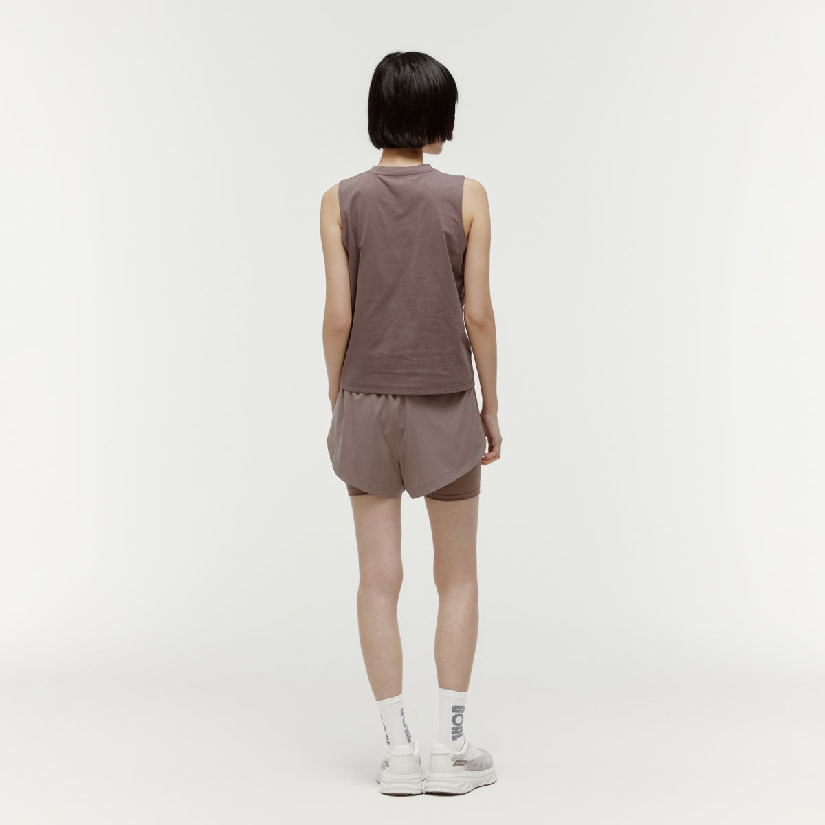 W'S ESSENTIAL AIRDRY SLEEVELESS - BROWN