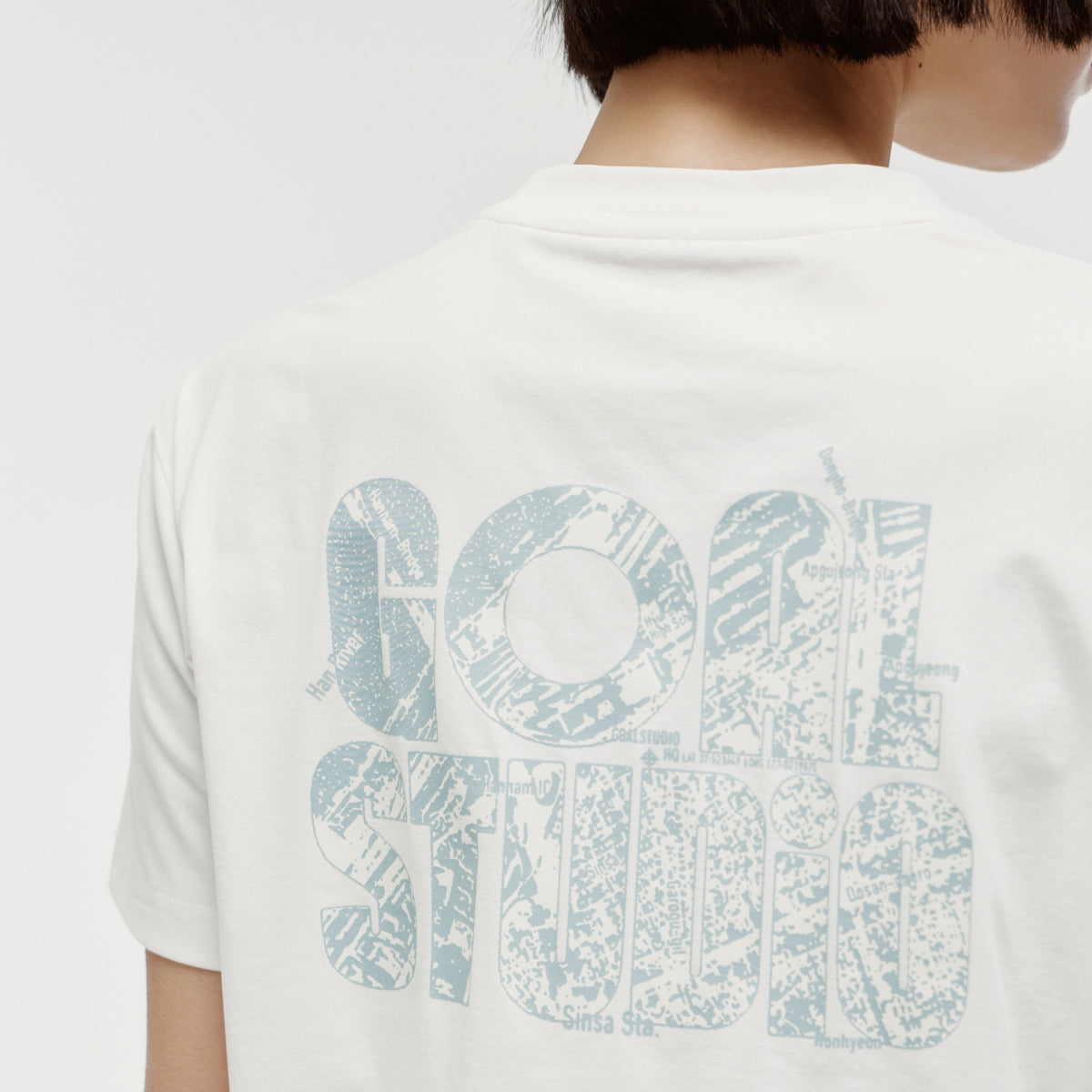 MAP LOGO AIRDRY TEE - OFF WHITE