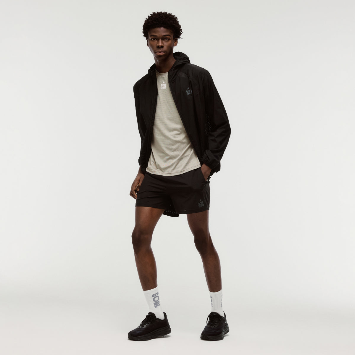 M'S ESSENTIAL SUPER LIGHT JACKET - BLACK
