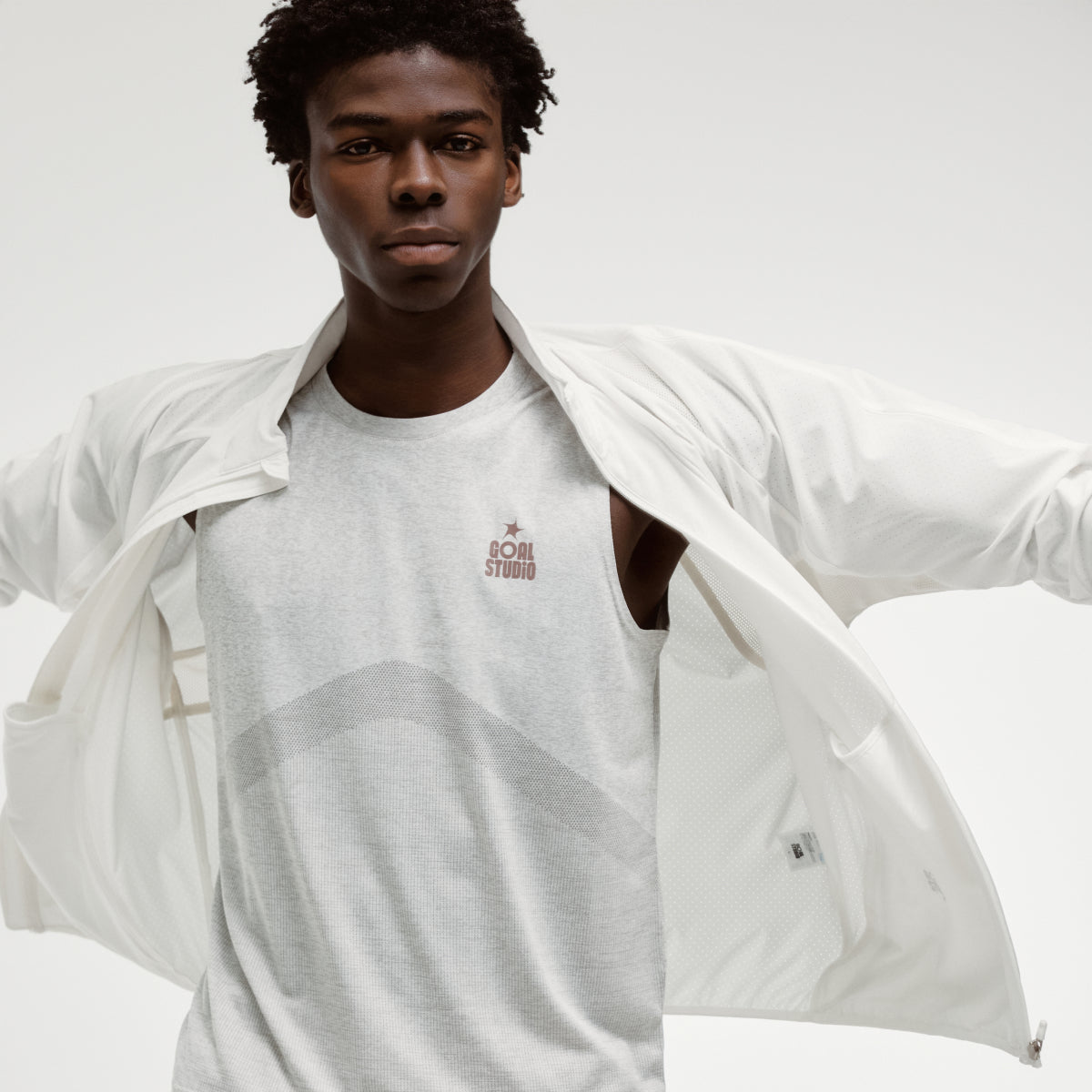 M'S PUNCHING LIGHT JACKET - OFF WHITE