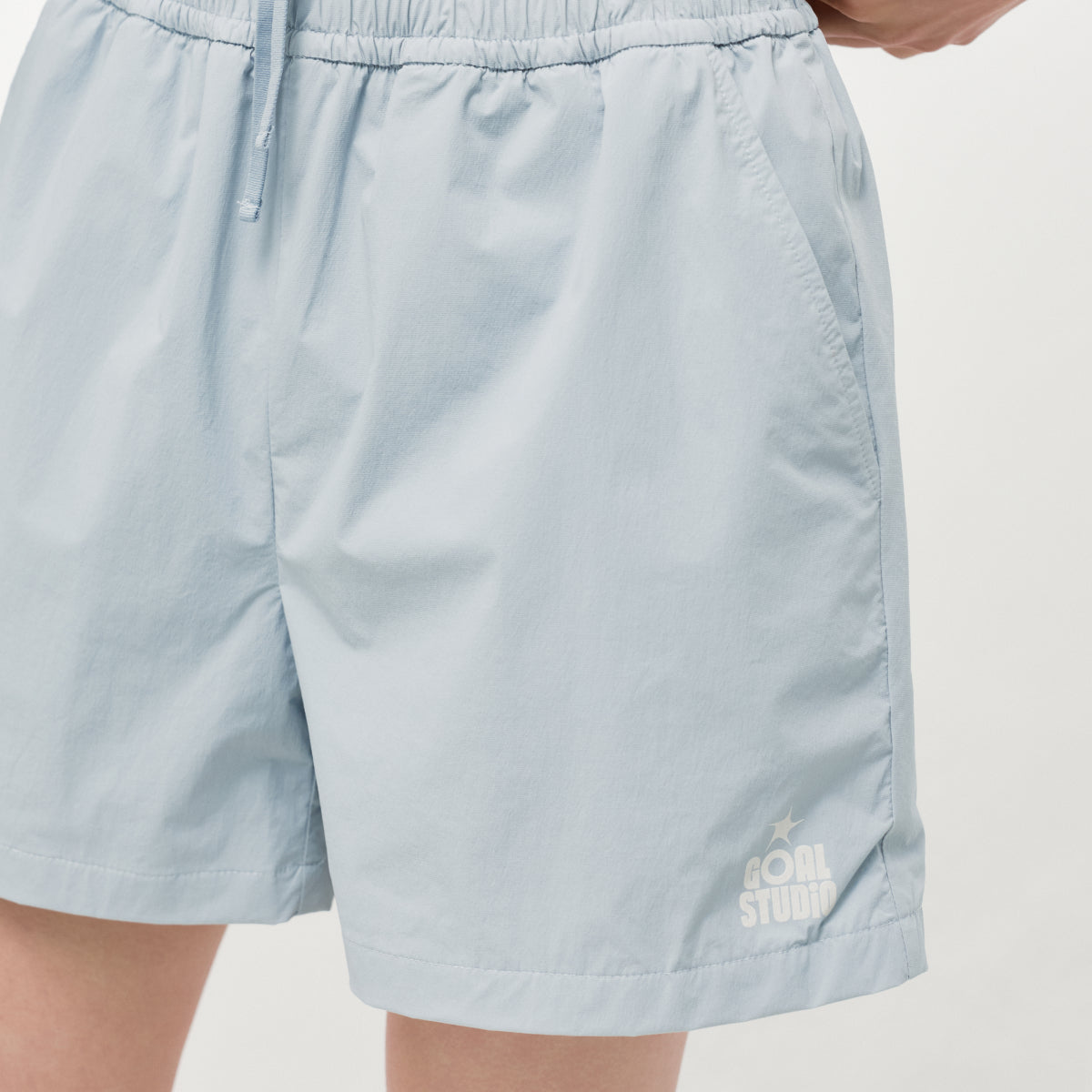 W'S ESSENTIAL STRETCH SHORTS - SKYBLUE