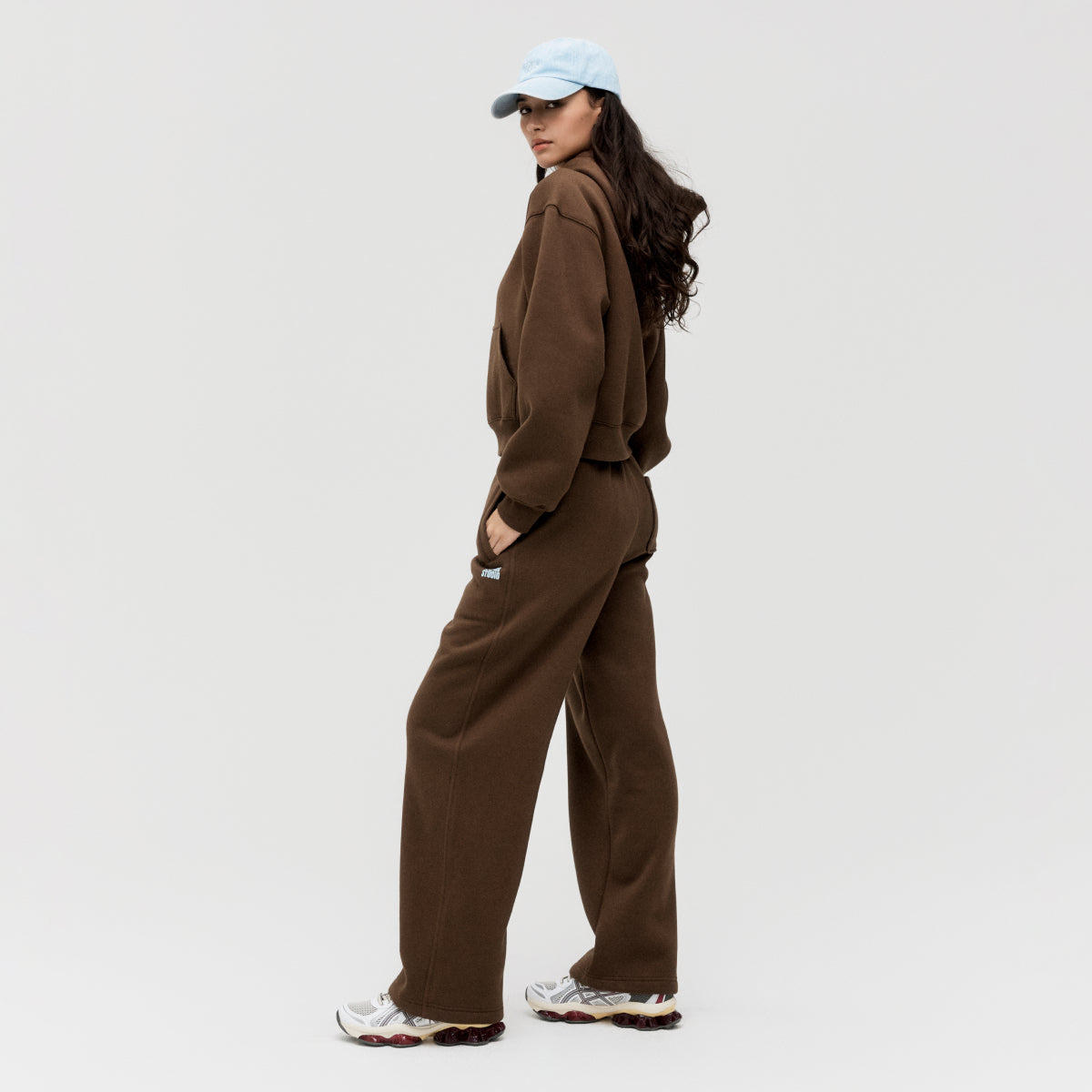 W'S ESSENTIAL BRUSHED PANTS - DARK BROWN