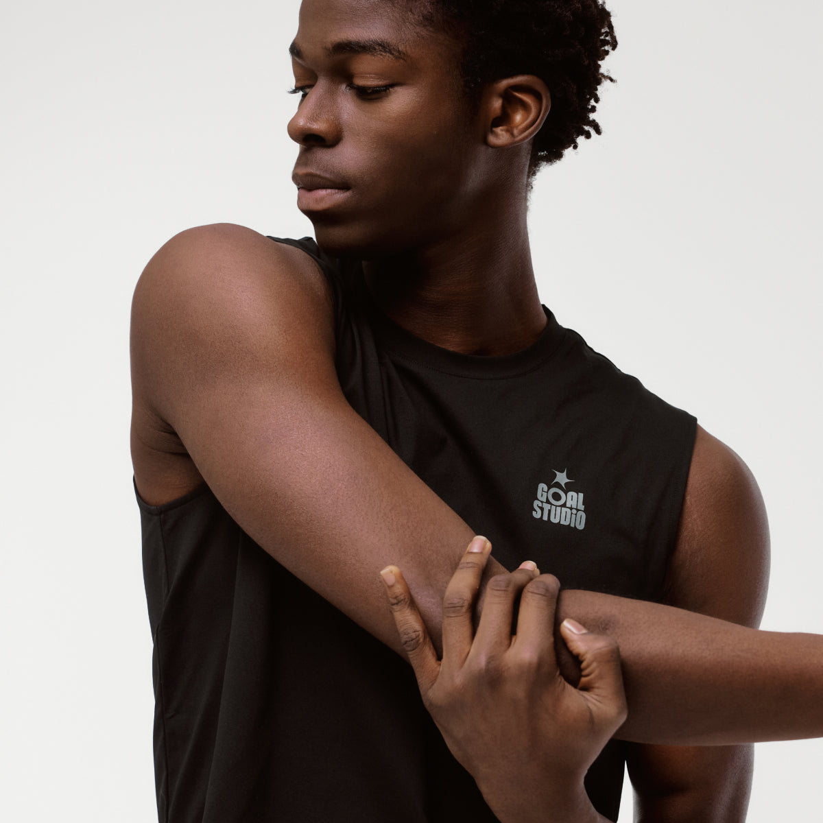 M'S ESSENTIAL AIRDRY SLEEVELESS - BLACK