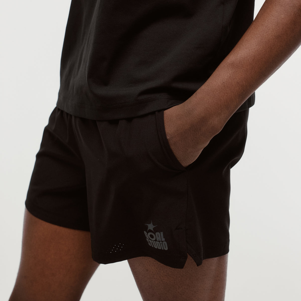 M'S 5" RUNNING SHORTS - BLACK
