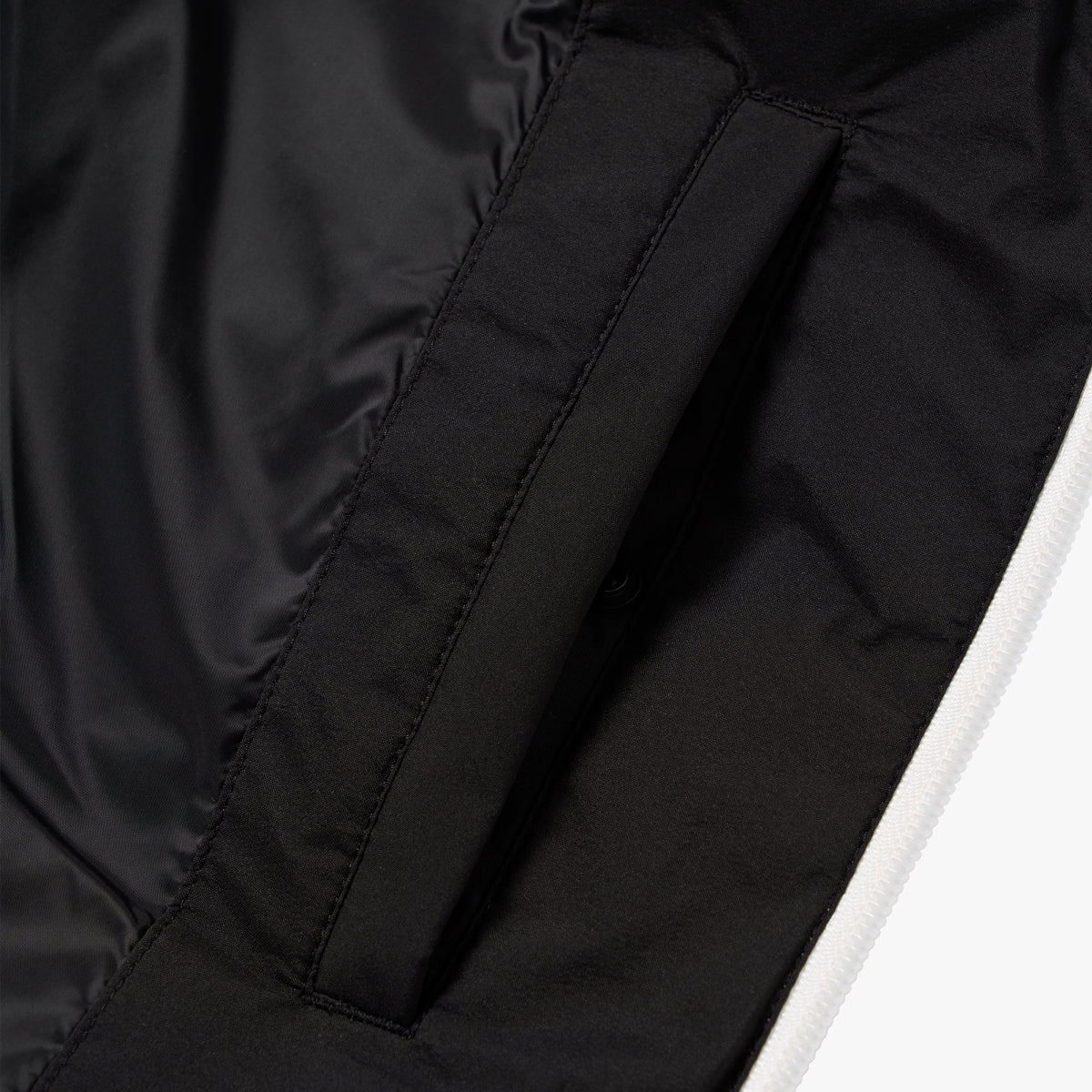 ESSENTIAL HOODED PUFFER DOWN JACKET - OFF WHITE