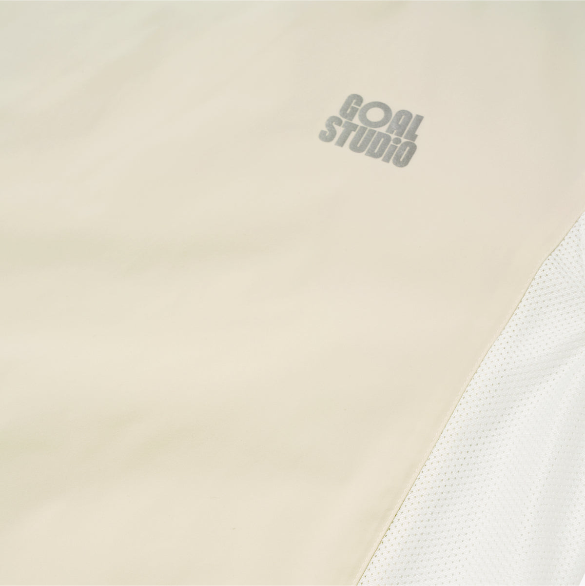 ESSENTIAL STRETCH WIND PULLOVER - CREAM