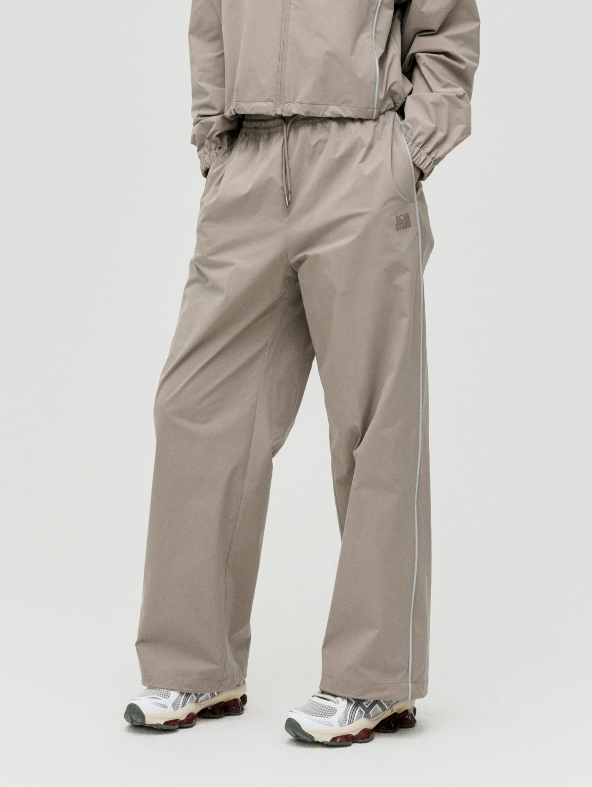 W'S STRETCH TRACK PANTS - DARK BEIGE