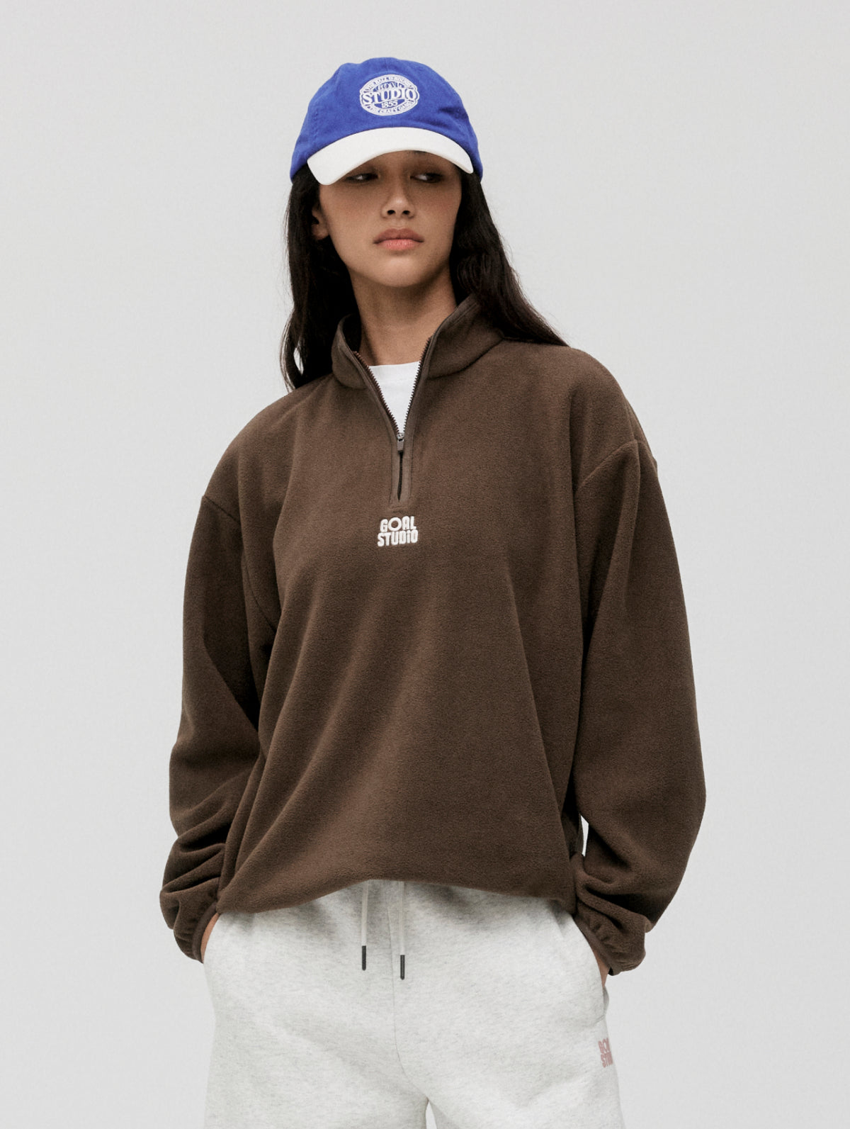 ESSENTIAL MICROFLEECE QUARTER ZIP-UP TEE - DARK BROWN