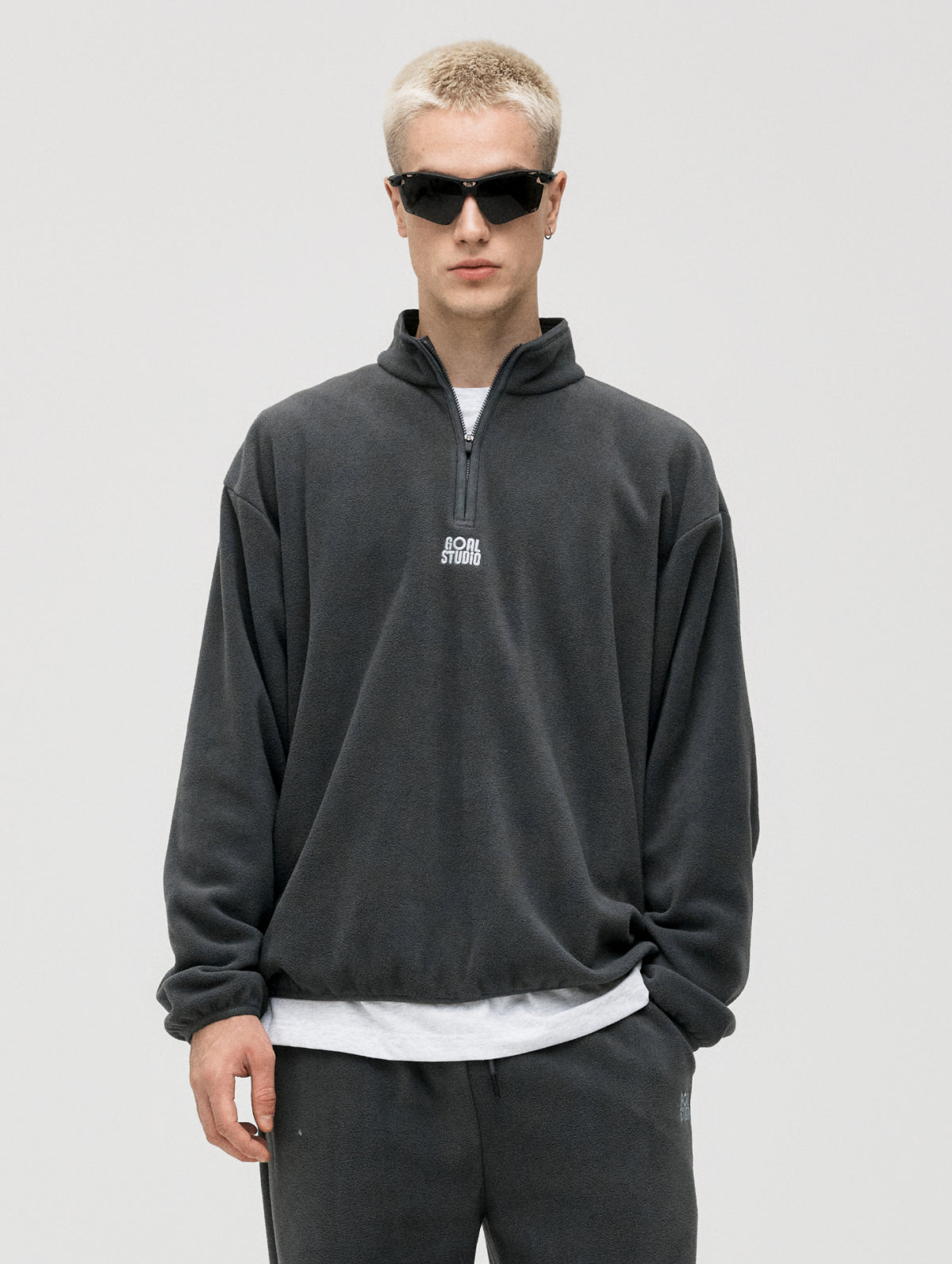ESSENTIAL MICROFLEECE QUARTER ZIP-UP TEE - CHARCOAL