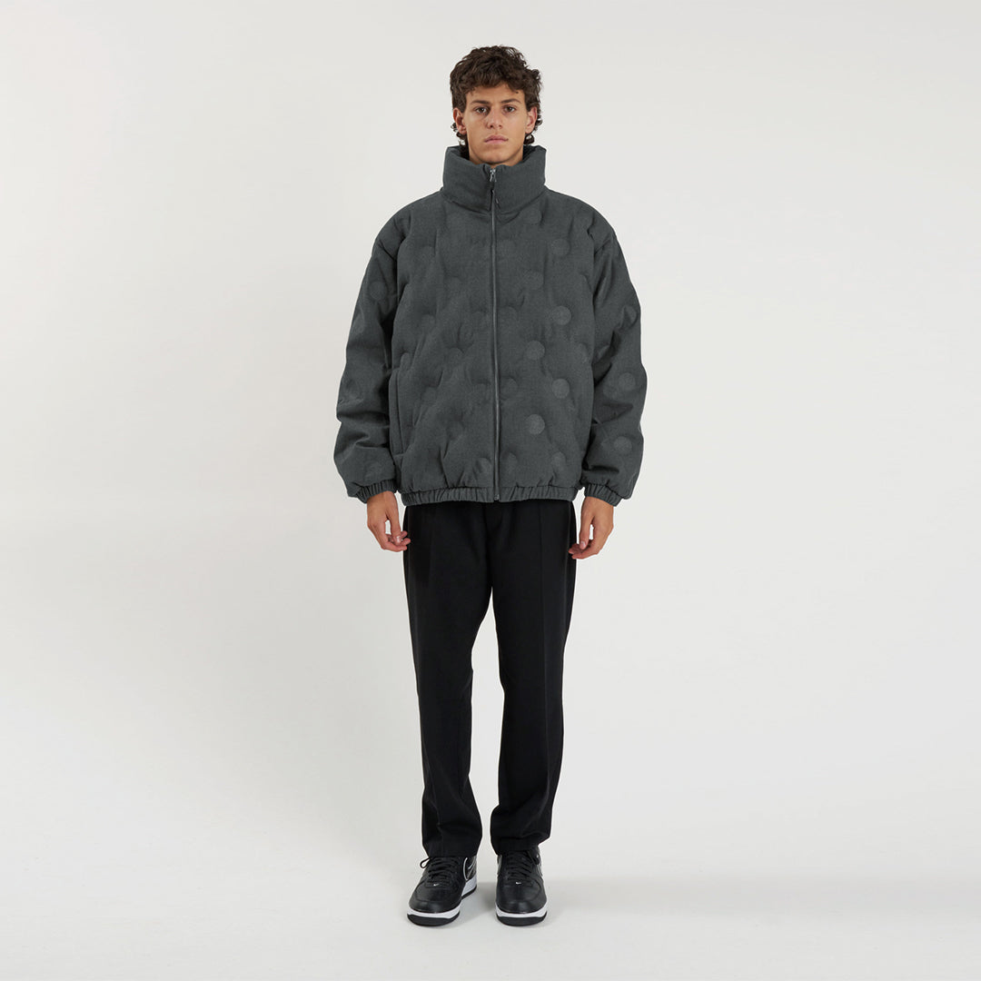 ゴールスタジオ サークルエンボス ウールライク RDS ダウン ジャケット ダーク グレイ